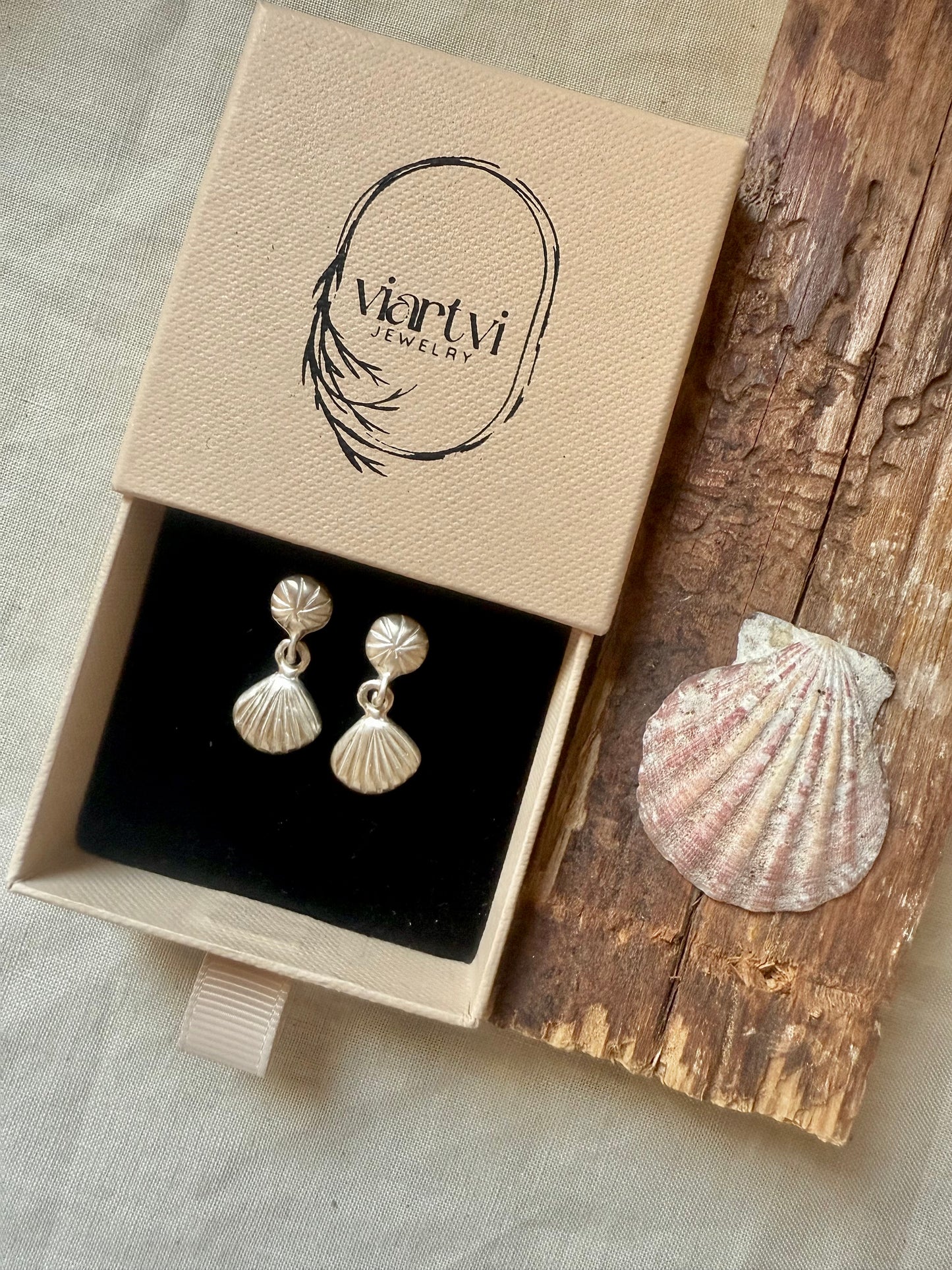 SEA SHELL Earrings | Drop Style